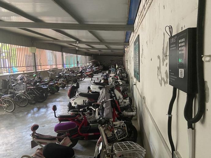 咸阳西兰办全面推行电动自行车充电桩建设保障群众生命财产安全